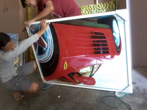 Proses Membingkai Lukisan